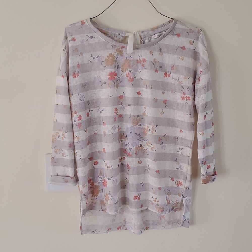 💥50% sale💥Lauren Conrad size S floral light sweater #c125